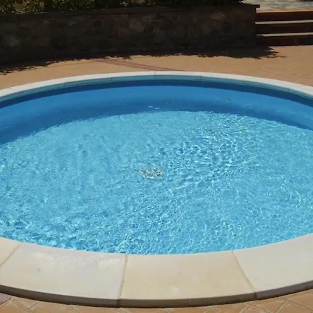 Sleeps 2 With Pool Apartamento