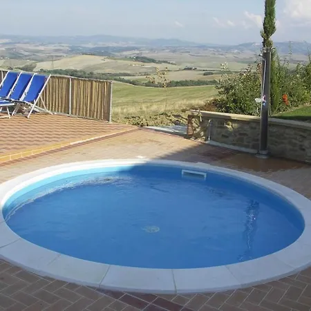 Apartamento Sleeps 2 With Pool Lajatico
