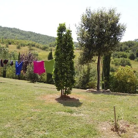Apartamento Sleeps 2 With Pool