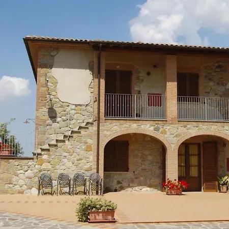 Sleeps 2 With Pool Lajatico