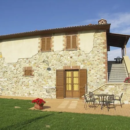 Sleeps 2 With Pool Apartamento